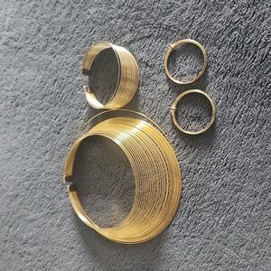 Gold tone choker set